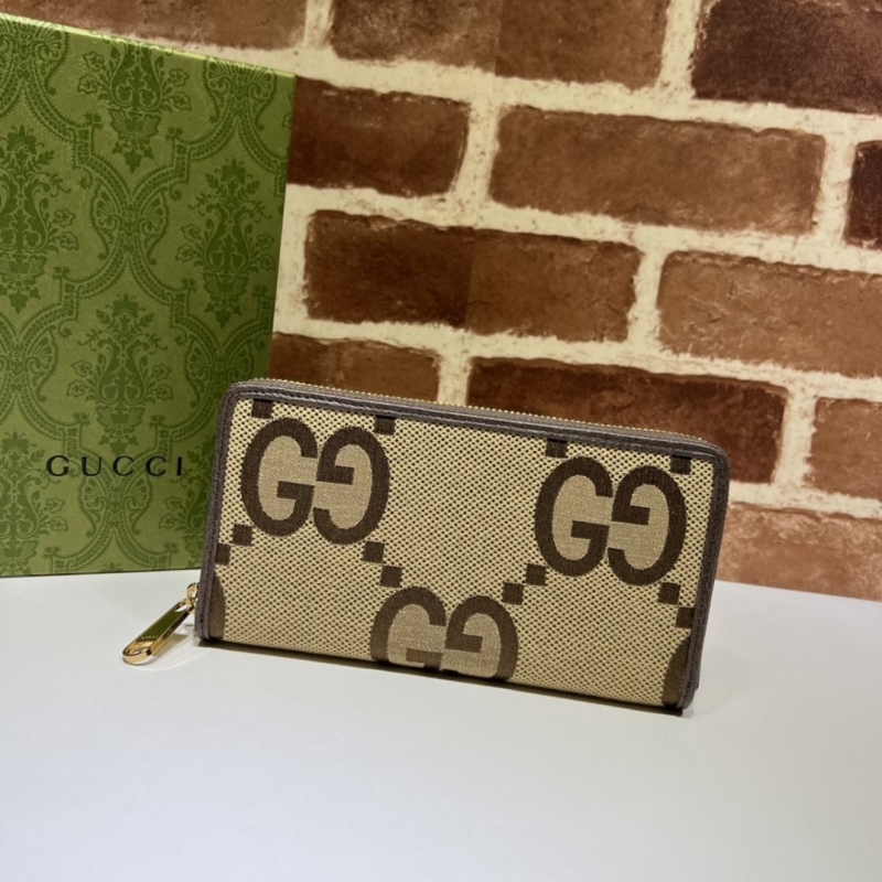 G*u*i wallets & purse